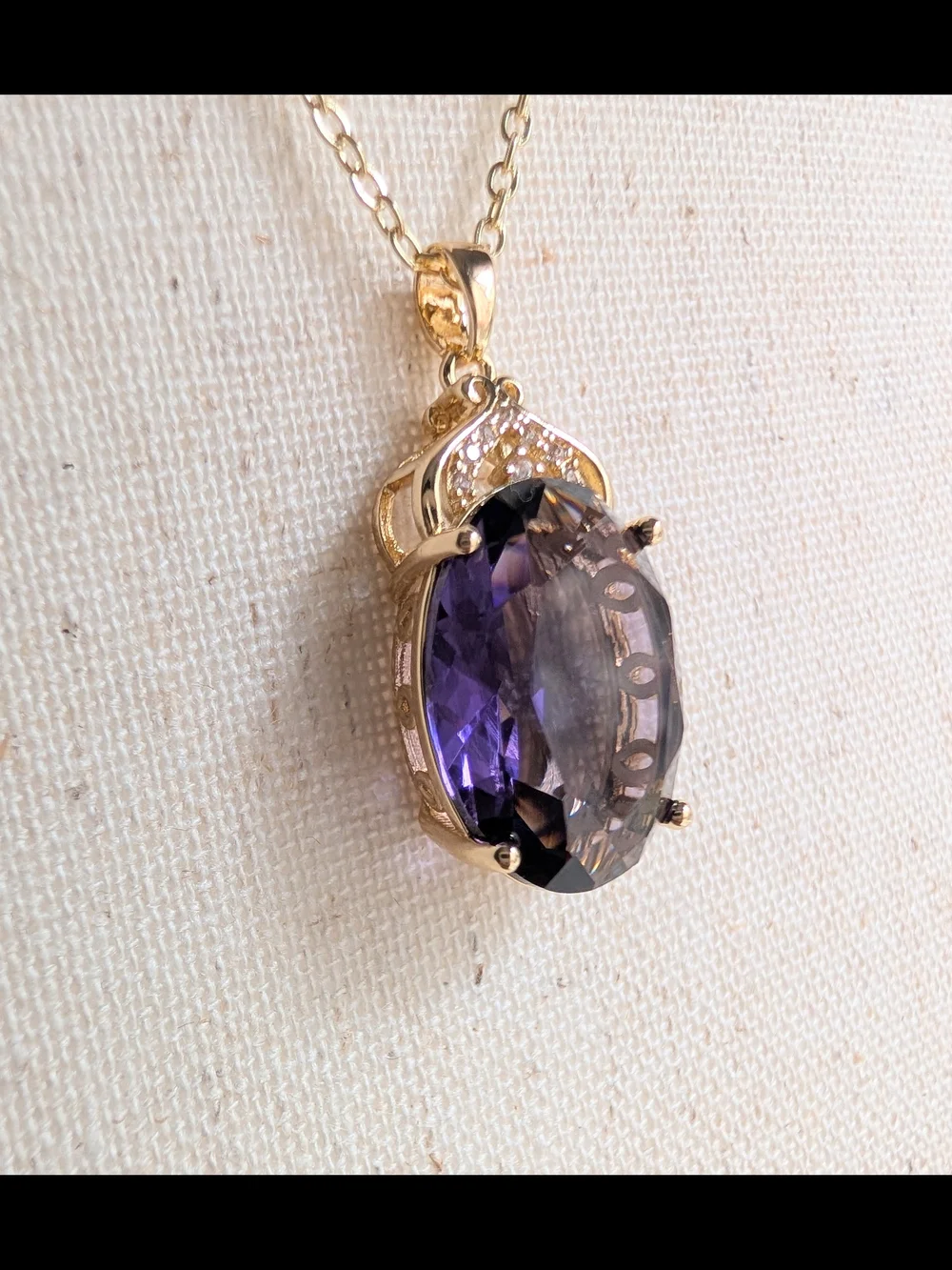 Gold Pendant Necklace with Deep Purple Oval Glass Gemstone - Picture 3 of 10